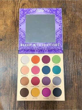 Rude WILD NIGHTS The Lingerie Collection Eyeshadow Palette